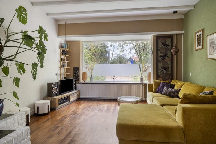 Photo 2 of Bruggertstraat 317