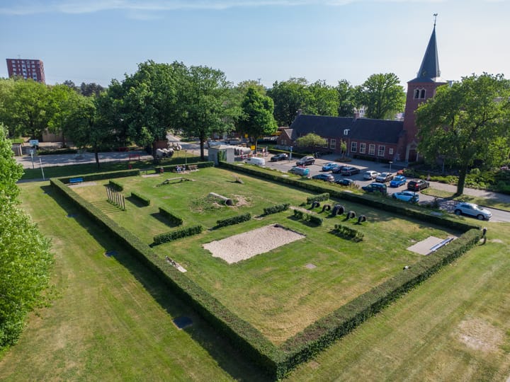 Photo 43 of Richard Holstraat 10