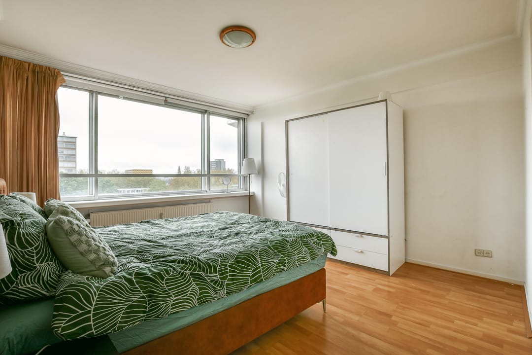 Photo 13 of Meander 367