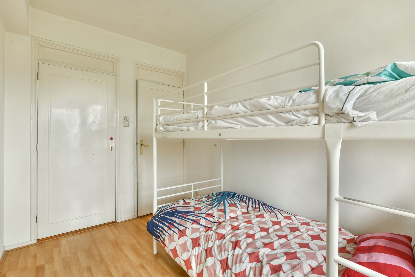 Photo 19 of Meander 367
