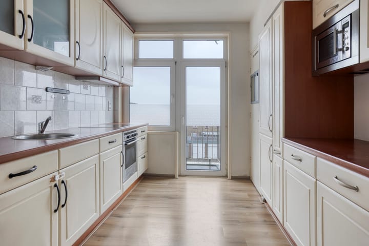 Foto 12 van Adelaarslaan 233