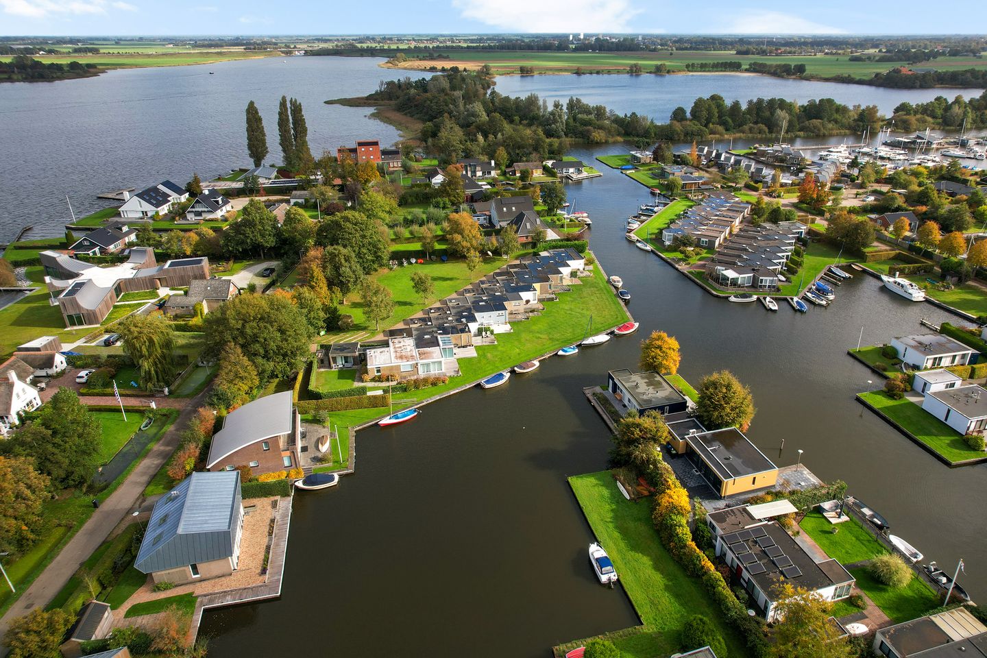 Photo 55 of Houtvaartweg 11