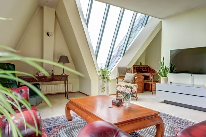 Foto 6 van Korte Engelenburgerkade 4-B