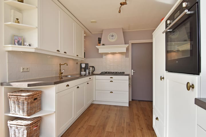 Photo 3 of Rosa Manuslaan 25