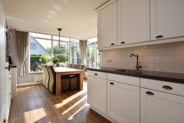 Photo 15 of Rosa Manuslaan 25