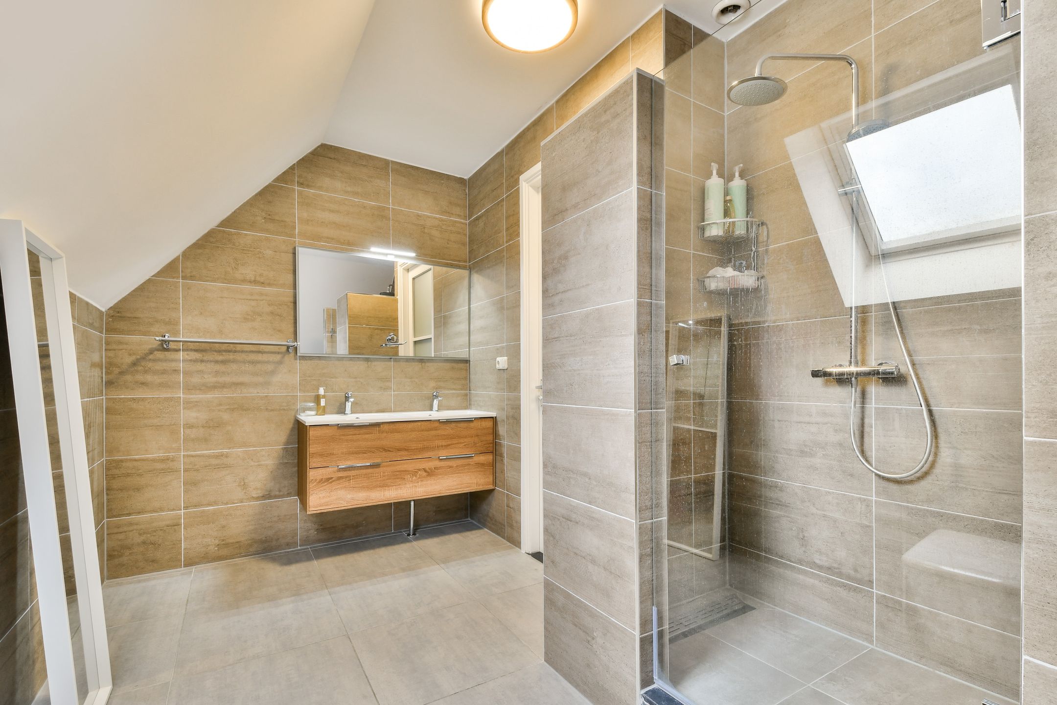 Foto 30 van De Kuil 1-A