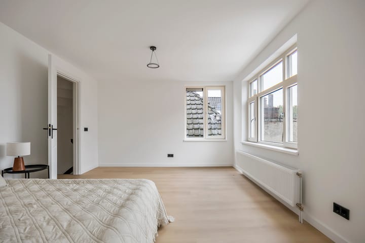 Photo 19 of Westwagenstraat 26-A