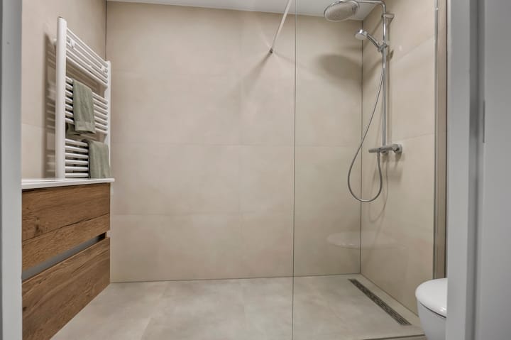 Photo 21 of Westwagenstraat 26-A