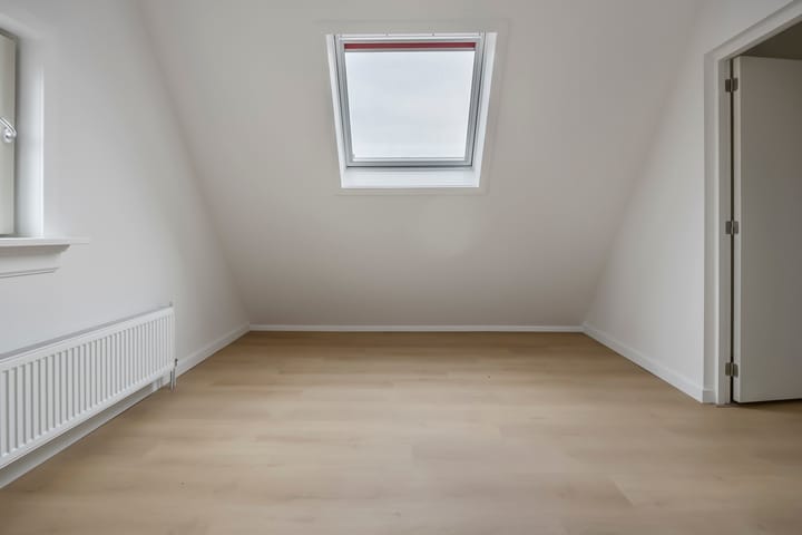 Photo 35 of Westwagenstraat 26-A