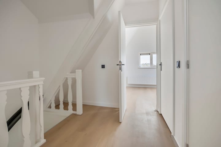 Photo 37 of Westwagenstraat 26-A