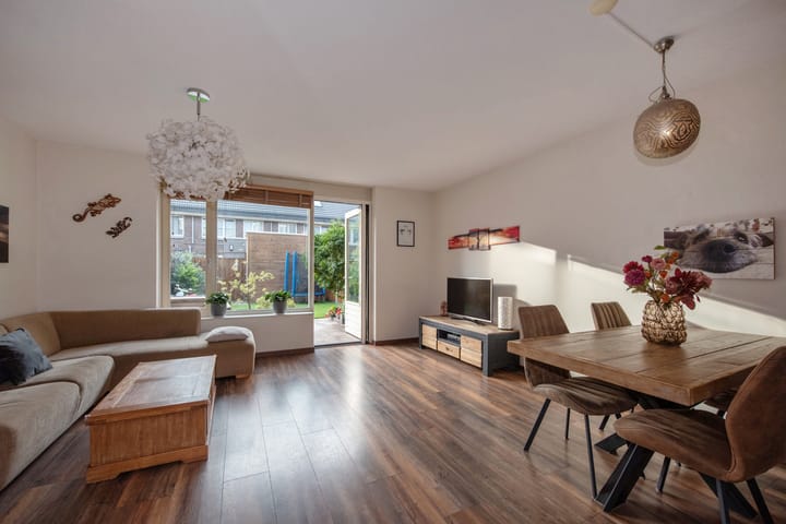 Foto 2 van Rhijnesteinstraat 16