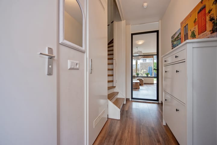 Foto 9 van Rhijnesteinstraat 16