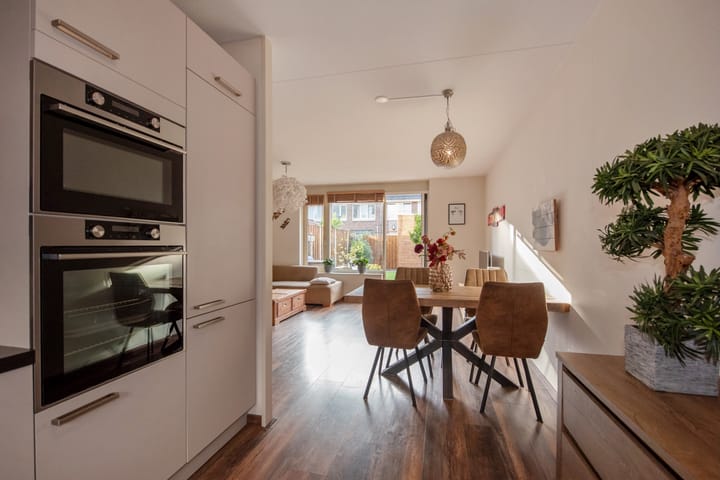 Foto 24 van Rhijnesteinstraat 16