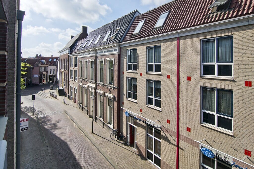 Foto 17 van Damstraat 38