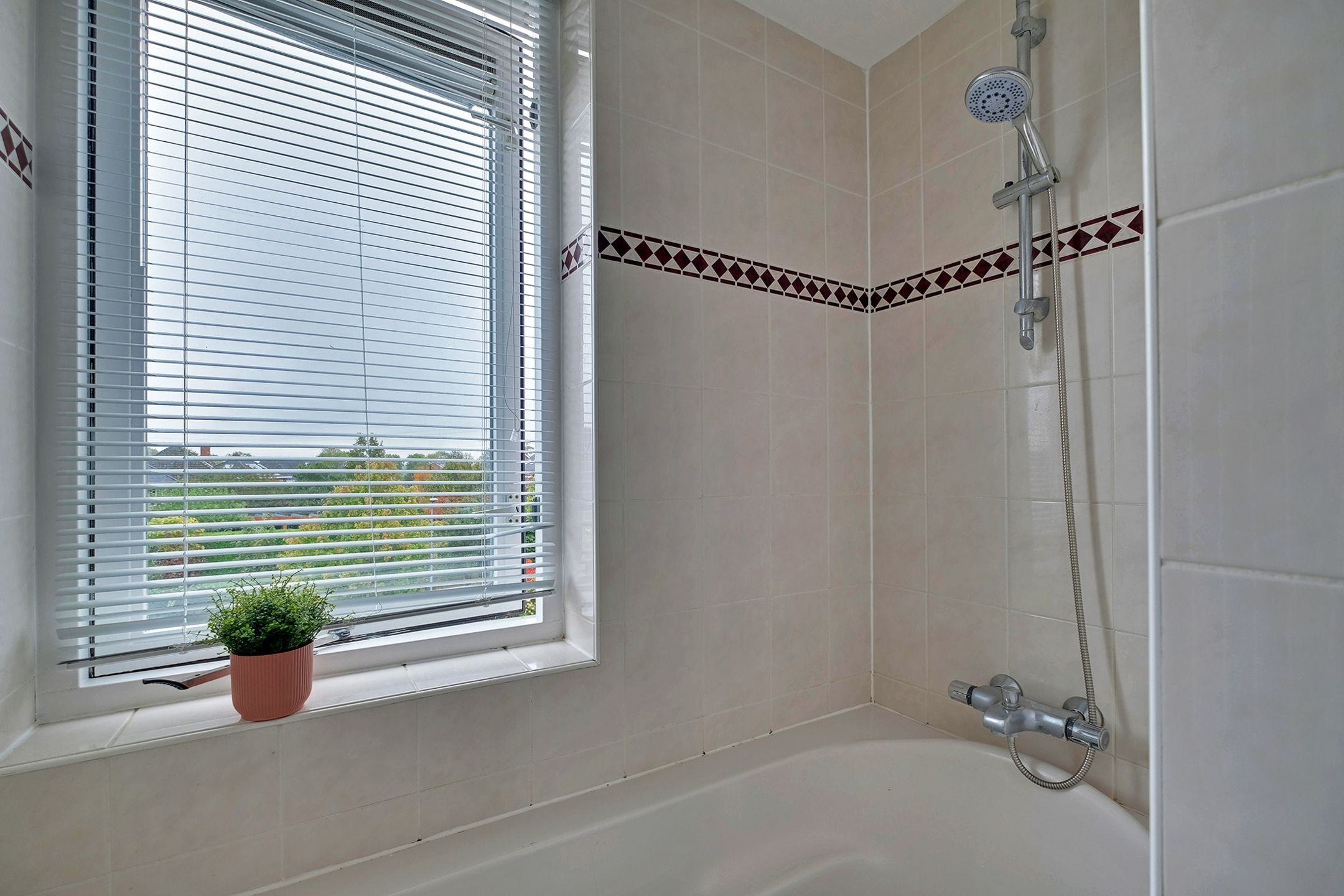 Foto 24 van Bingerdenallee 140