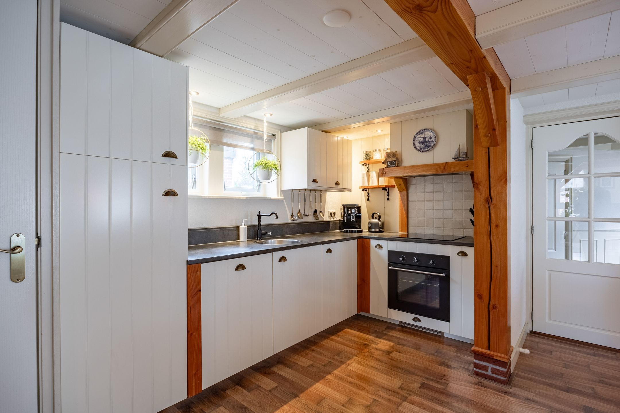 Foto 15 van Hoofdweg 6