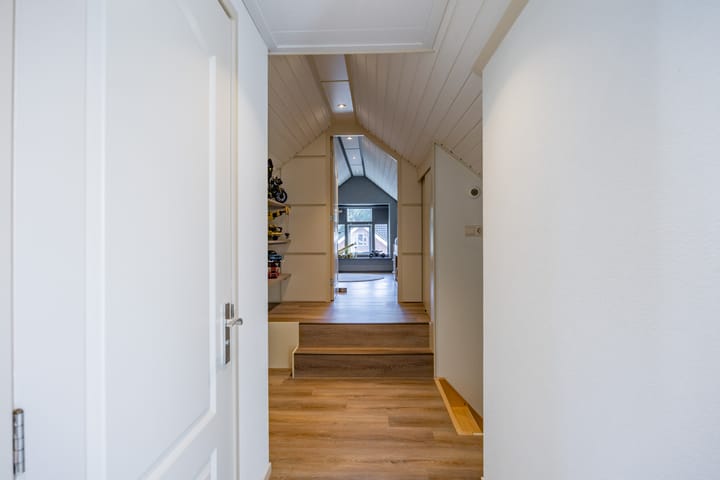 Foto 36 van Hoofdweg 6