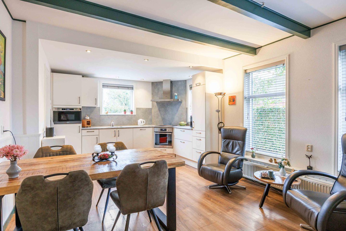 Foto 34 van Hoofdweg 11