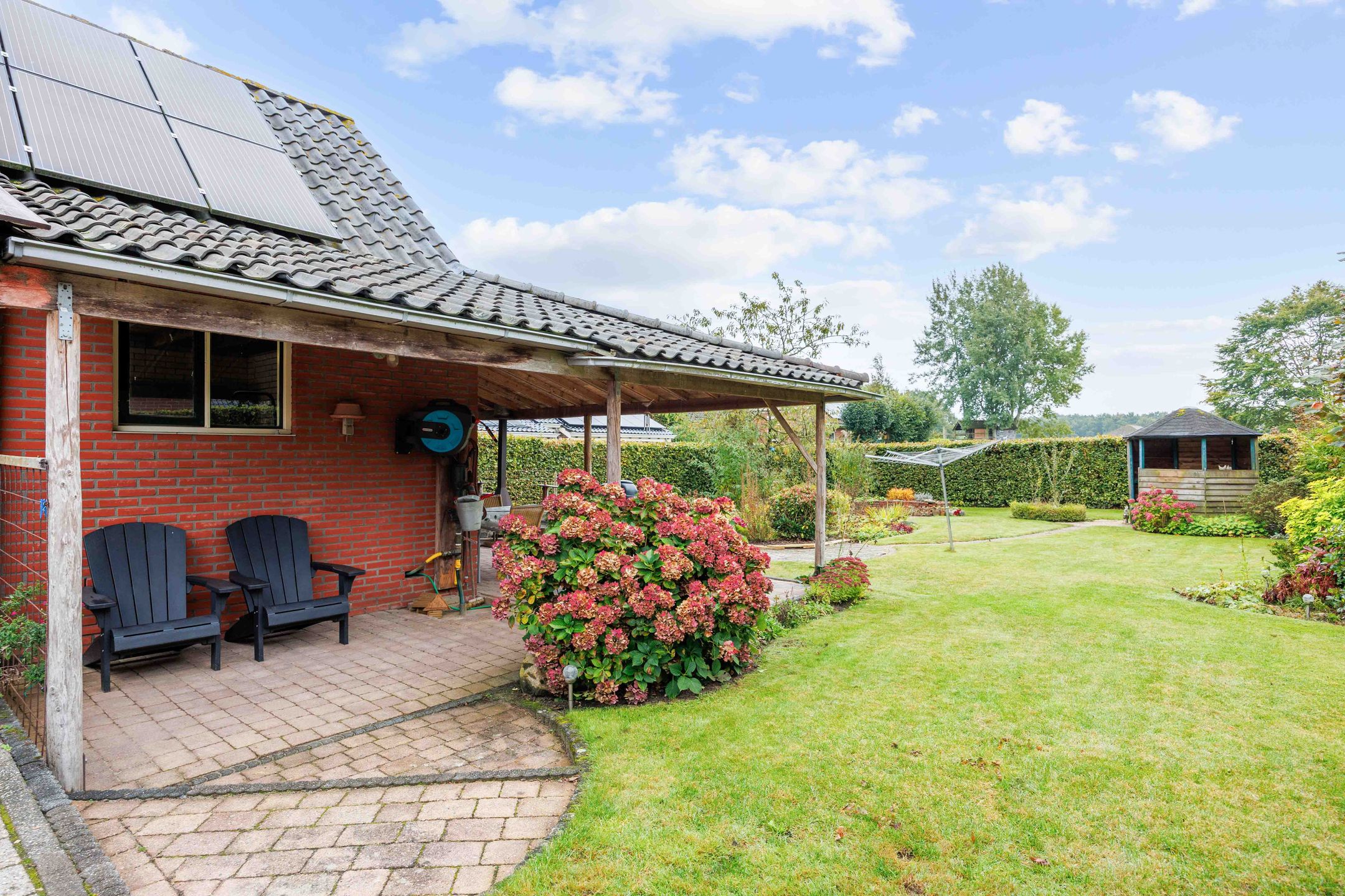 Foto 69 van Hoofdweg 11