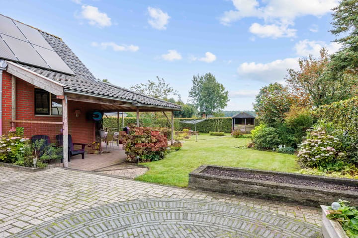 Foto 68 van Hoofdweg 11