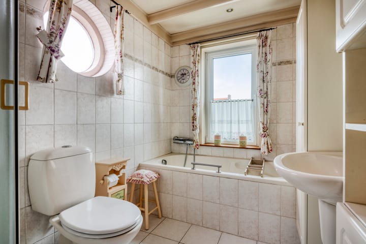 Photo 4 of Heezerweg 236