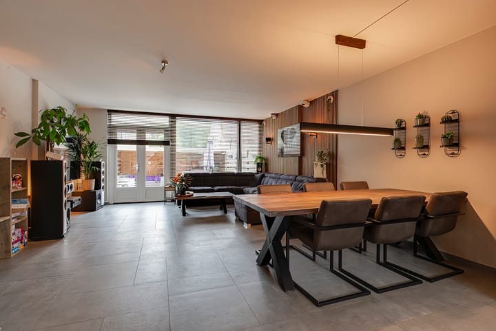 Foto 2 van Akelei 48