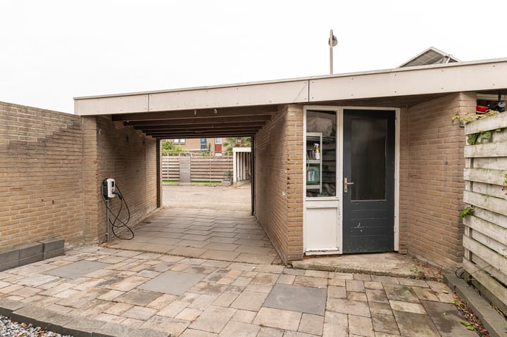 Foto 5 van Akelei 48