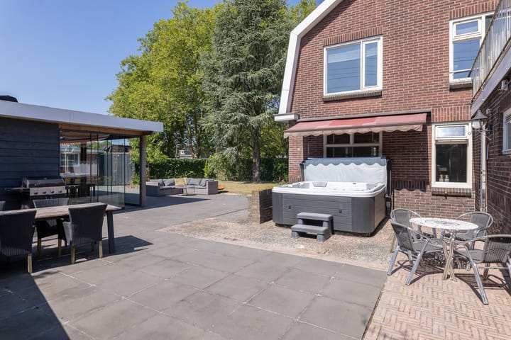 Photo 37 of Lyceumstraat 77