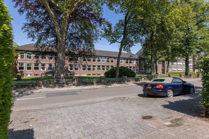 Photo 40 of Lyceumstraat 77