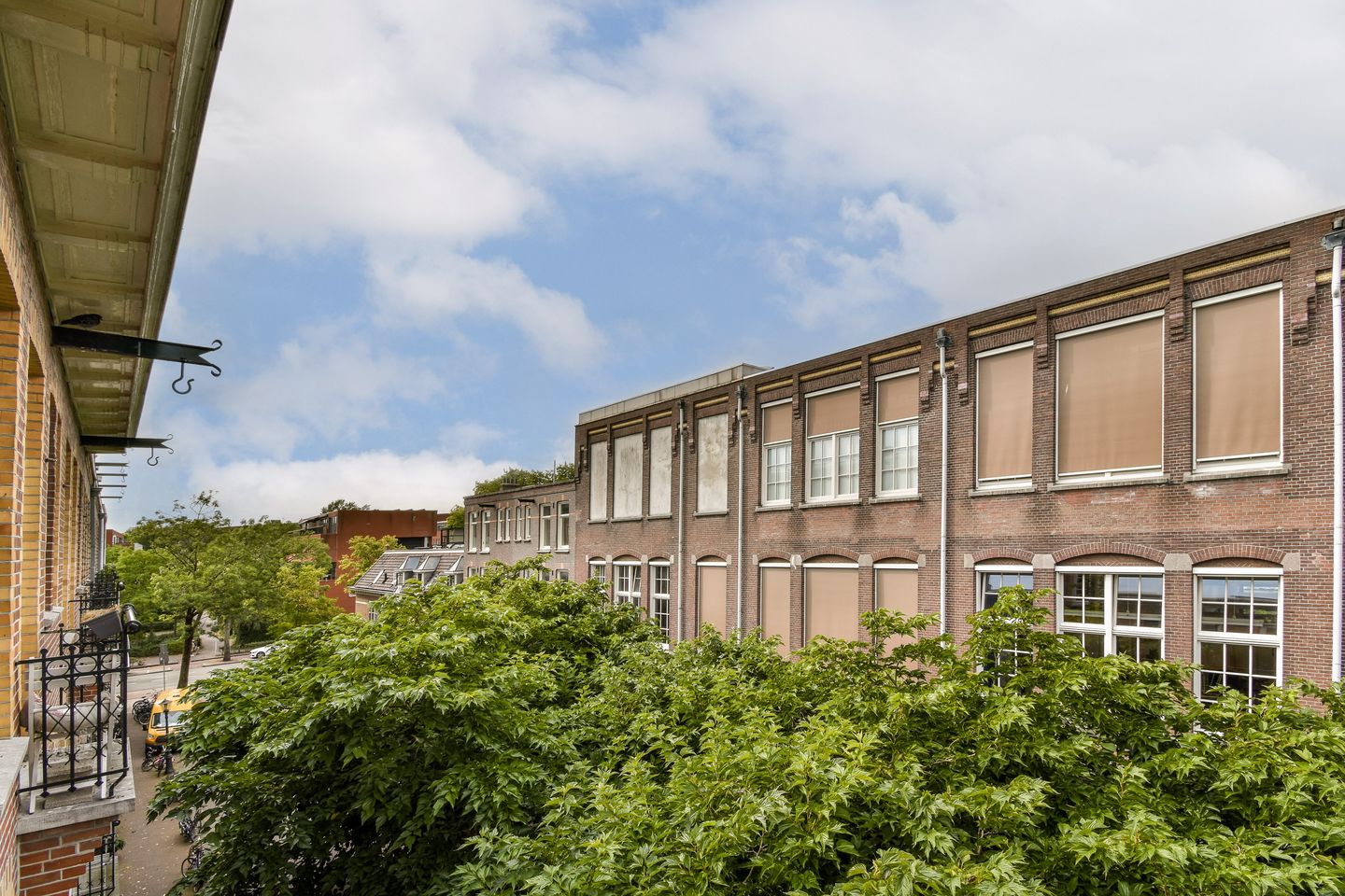 Photo 20 of Bentinckstraat 89-3