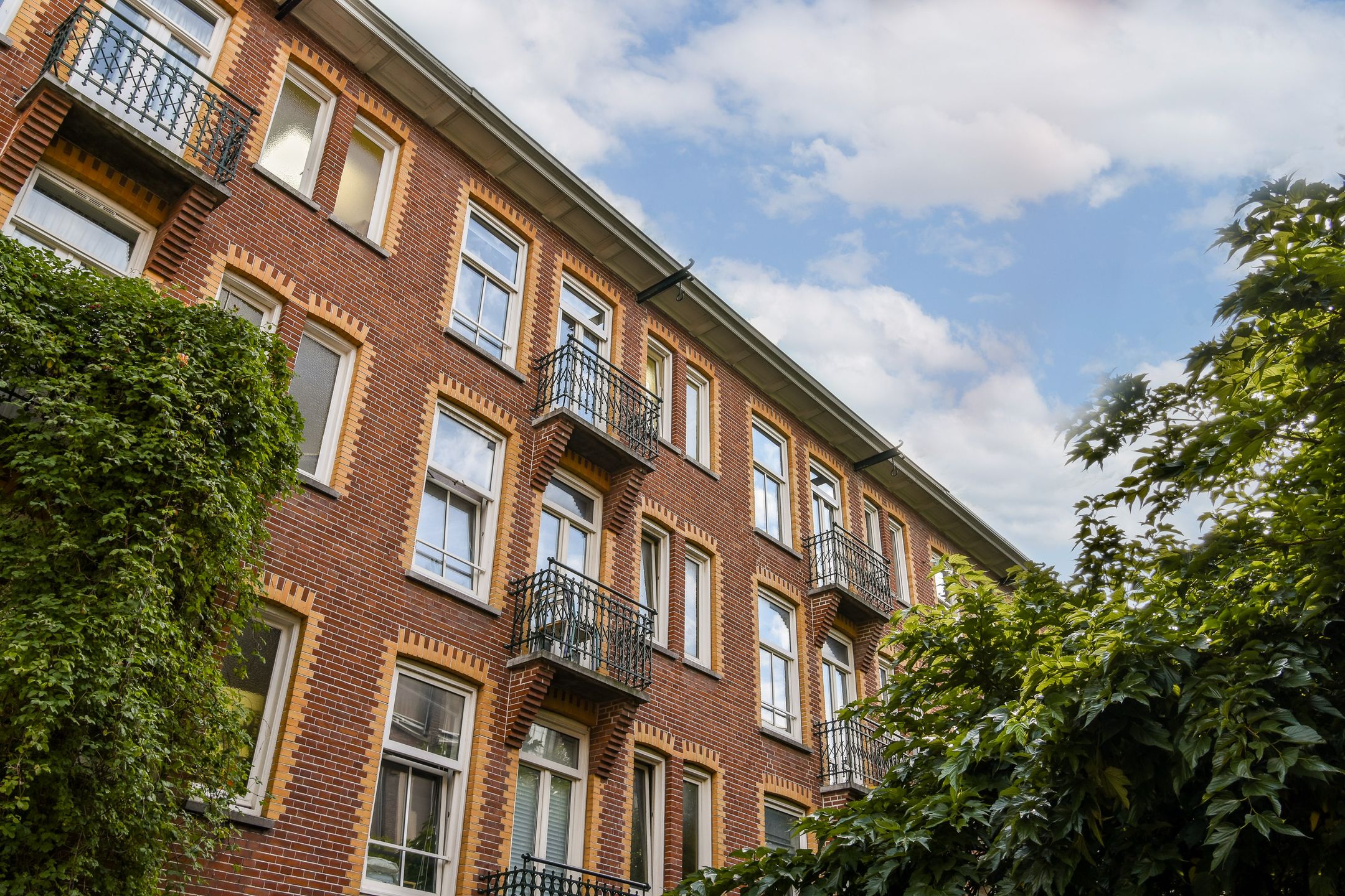 Photo 21 of Bentinckstraat 89-3