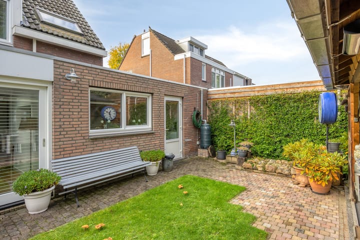 Photo 45 of Amerlaan 16