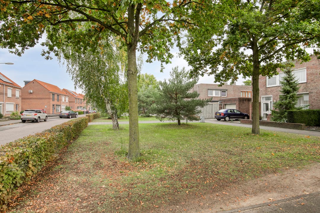 Photo 26 of Iepenstraat 27