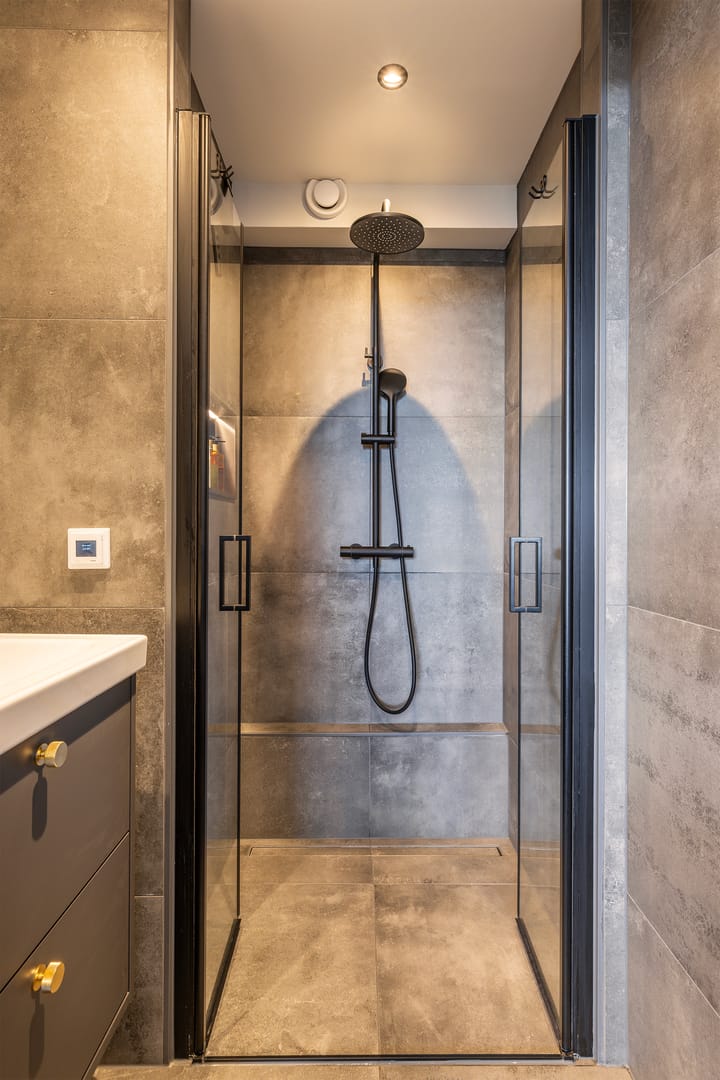 Foto 15 van Adriaen Brouwerstraat 130