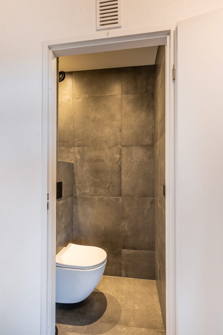 Foto 16 van Adriaen Brouwerstraat 130