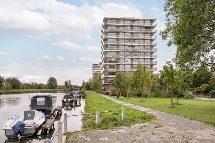 Foto 24 van Adriaen Brouwerstraat 130