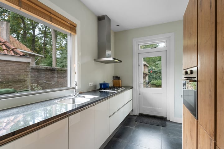 Photo 3 of Roemer Visscherstraat 3