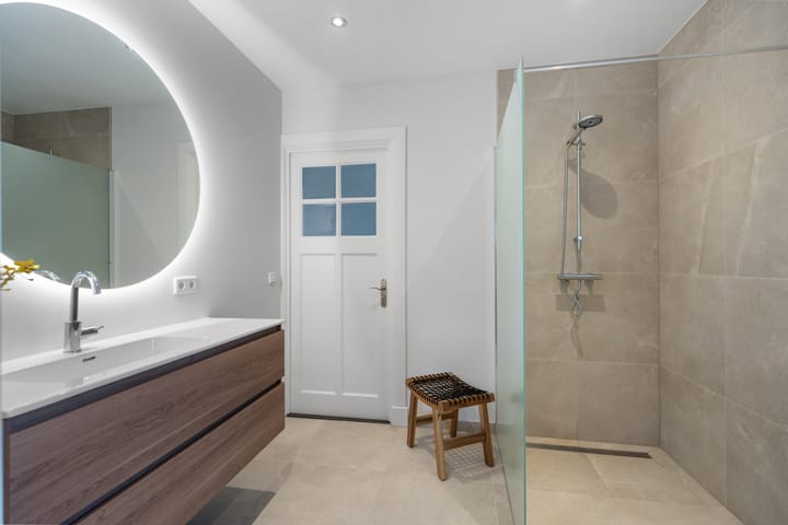 Photo 28 of Roemer Visscherstraat 3