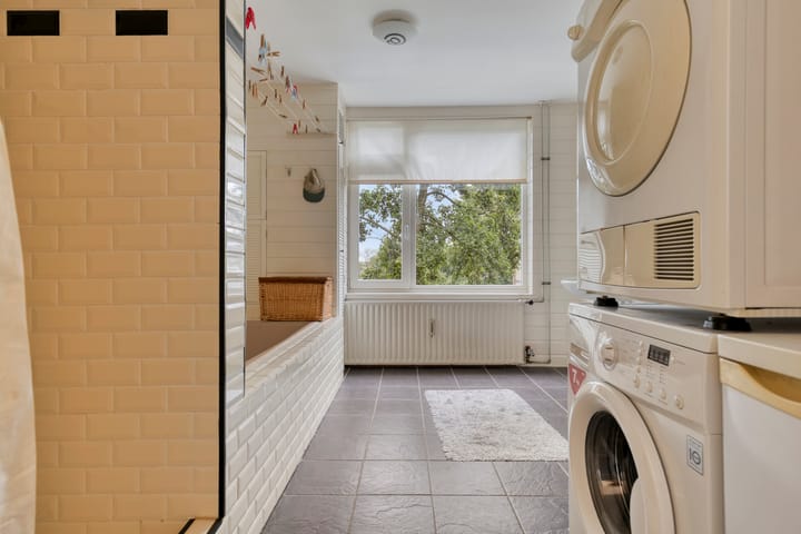 Photo 10 of Valeriuslaan 12