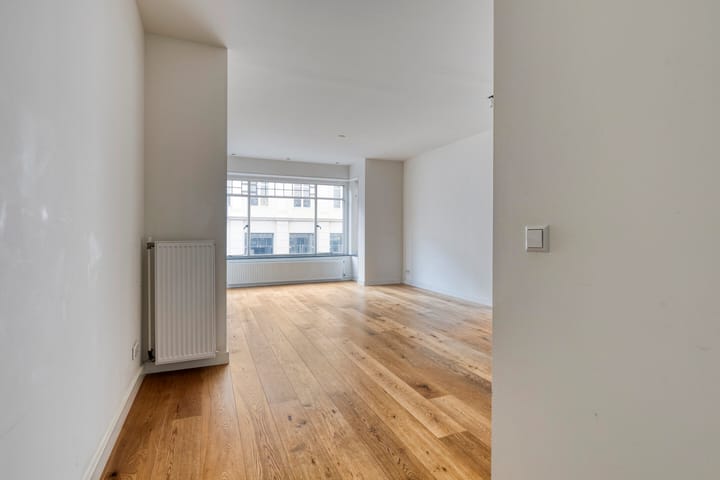 Photo 10 of Breestraat 89-A