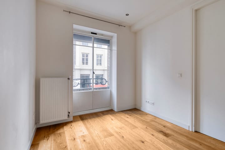 Photo 19 of Breestraat 89-A