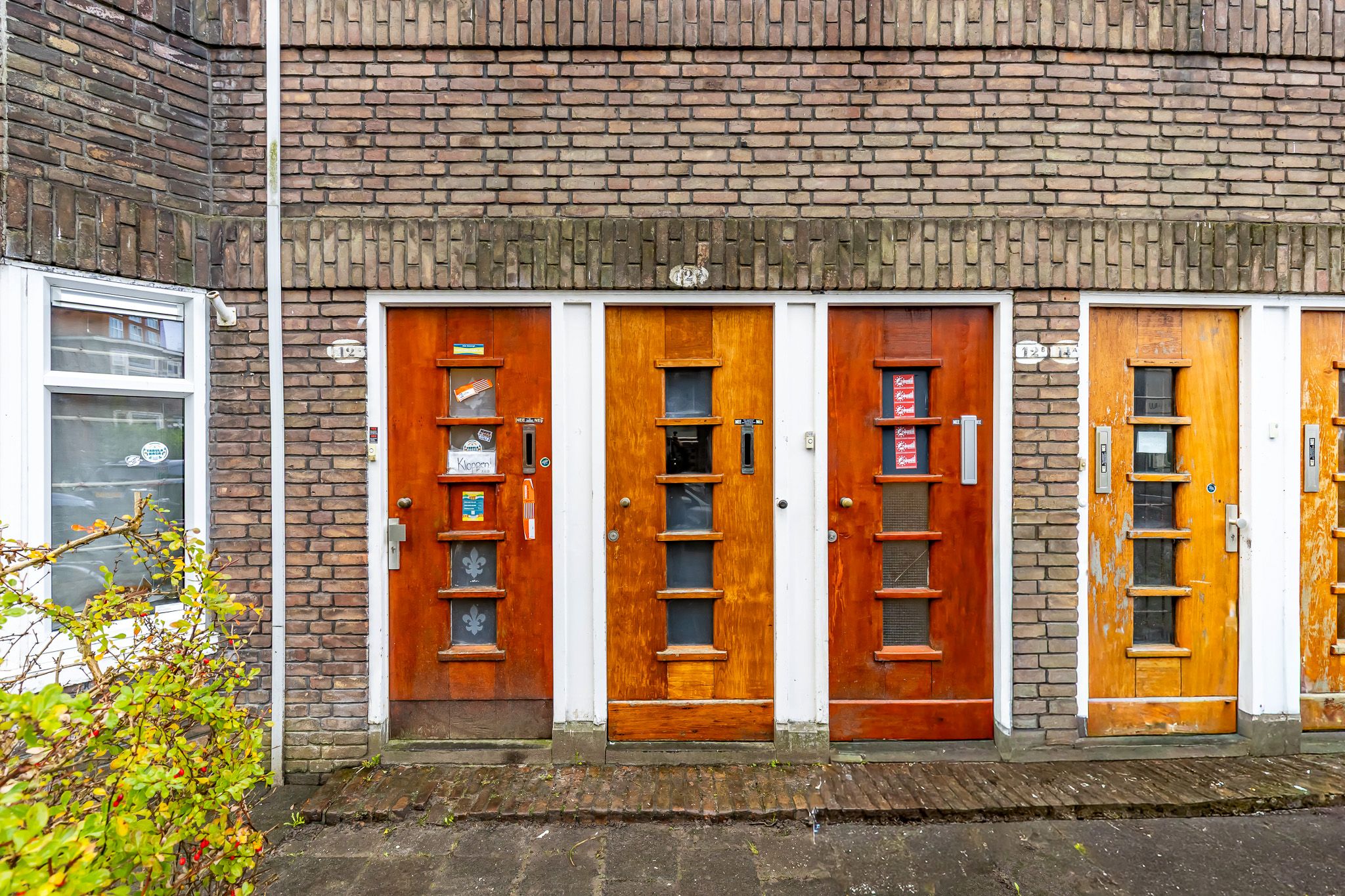 Photo 3 of Witte de Withstraat 12-A