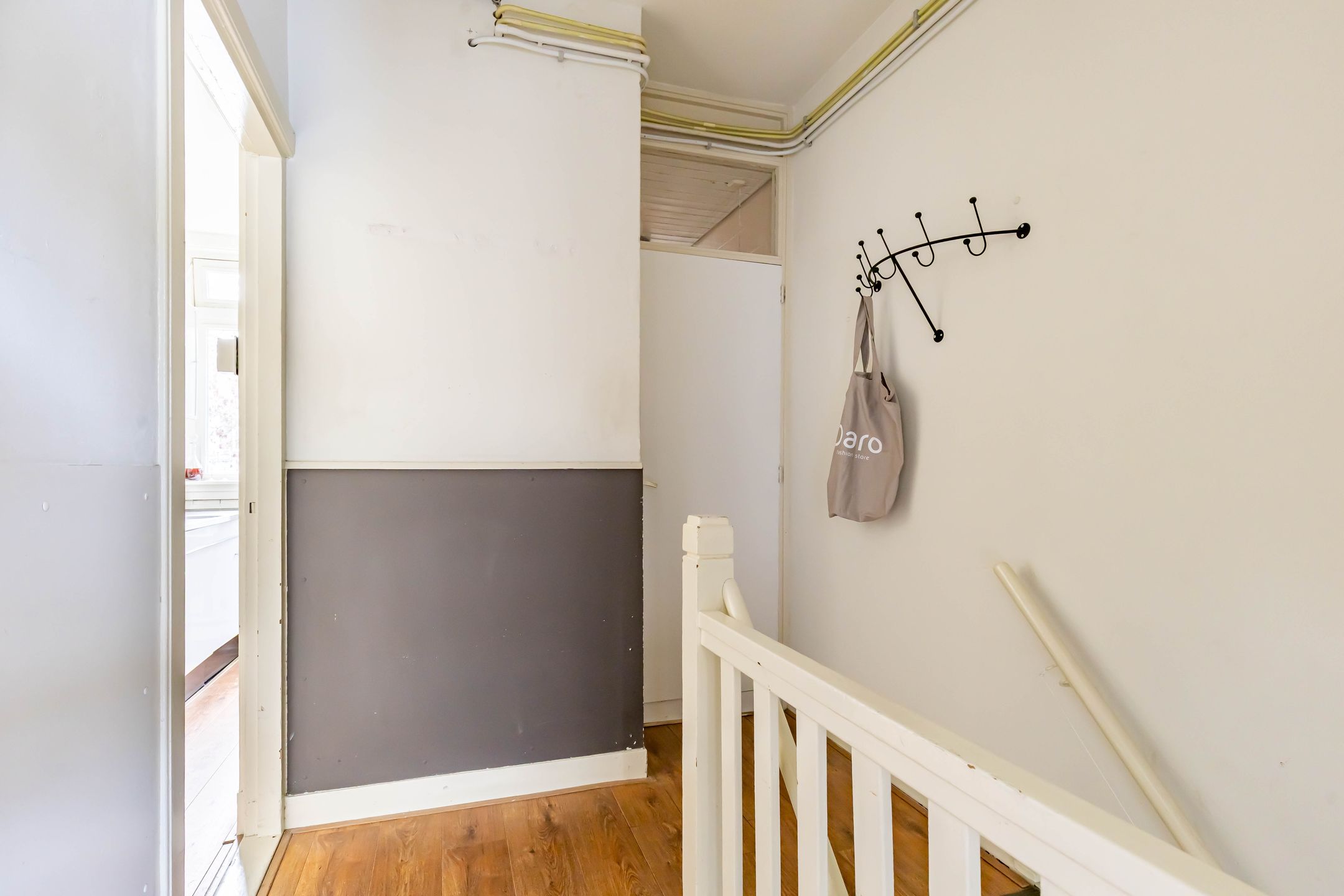 Photo 6 of Witte de Withstraat 12-A