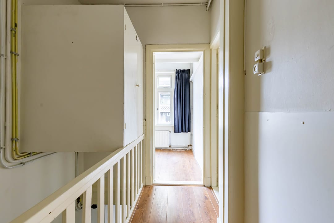 Photo 7 of Witte de Withstraat 12-A