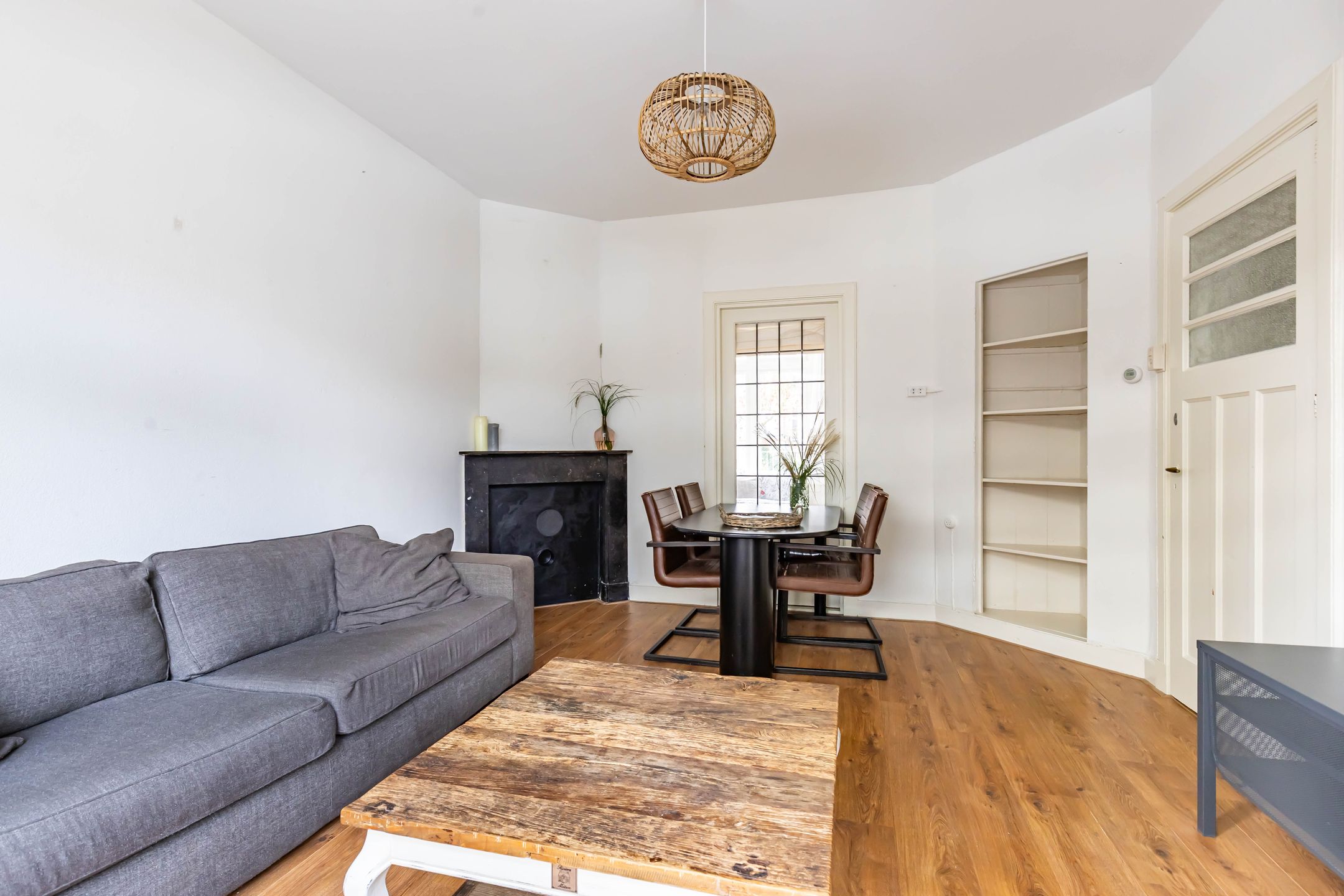 Photo 12 of Witte de Withstraat 12-A