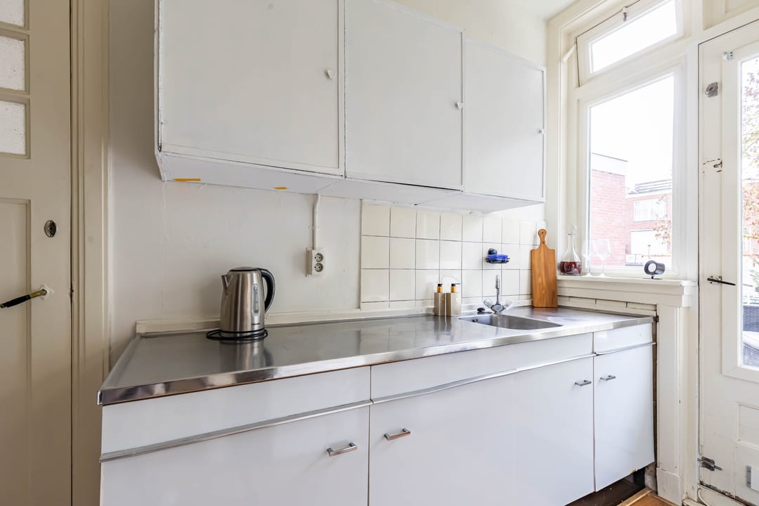 Photo 16 of Witte de Withstraat 12-A