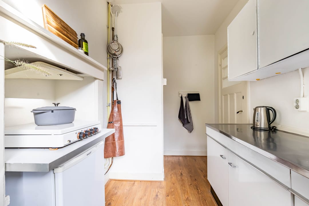 Photo 17 of Witte de Withstraat 12-A