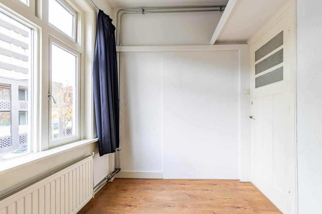 Photo 22 of Witte de Withstraat 12-A