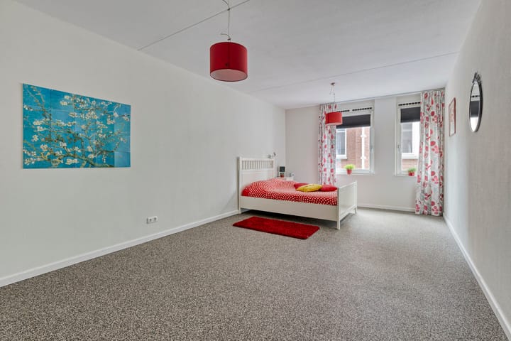 Photo 26 of Terheijdenstraat 12