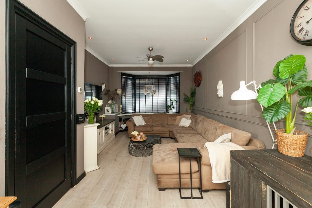 Foto 8 van van Riebeeckstraat 69